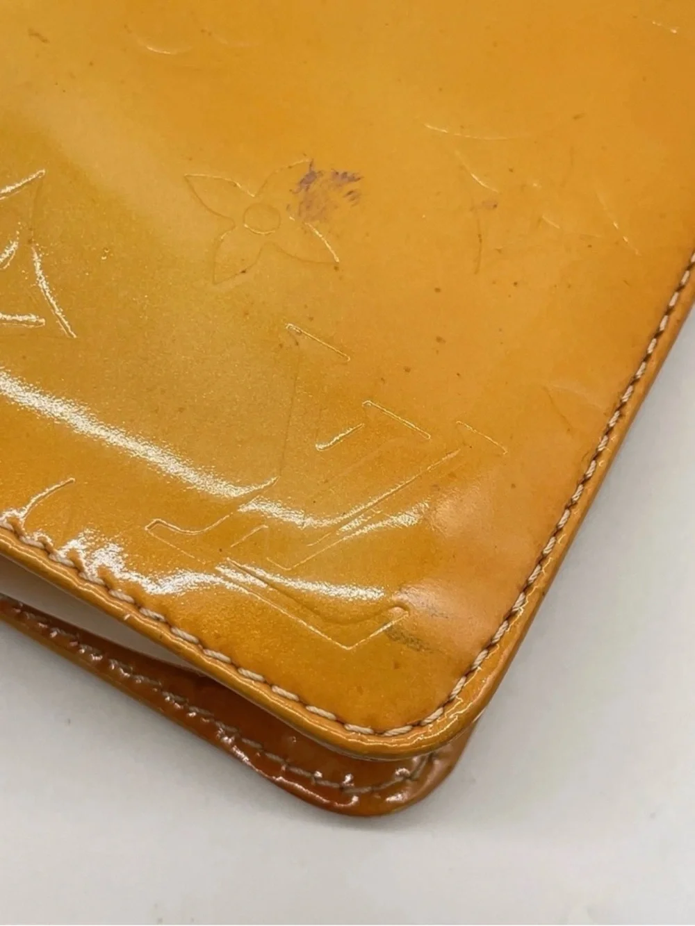 Auth Louis Vuitton Vernis Yellow Lexington Pouch Handbag W/ Box